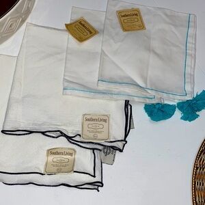 Nwt set of 4 NWT Decorative Cloth Linen Napkins by Southern Living